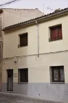COMPLETELY RENOVATED HOUSE WITH FREE WIFI