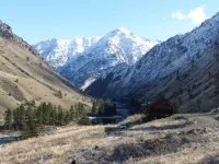 Hand Crafted Log Cabin On The Salmon River With Private Sand Beach