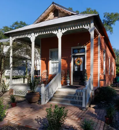 Abita Historic House - Fun Place to Visit for a Retreat Full on Relaxation. Отели в г. Сейнт Таммани Пэриш