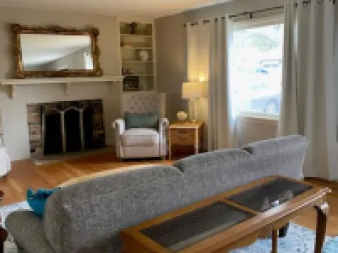 Four Bedroom Bellevue Beauty 貝爾維尤酒店