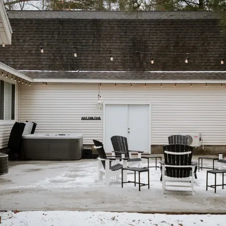 Sleeps 14! Hot Tub, GAME ROOM, ORV Trails & EASY lake access!
