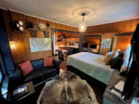 Speakeasy-Inspired Carriage House in Charming College Hill Neighborhood