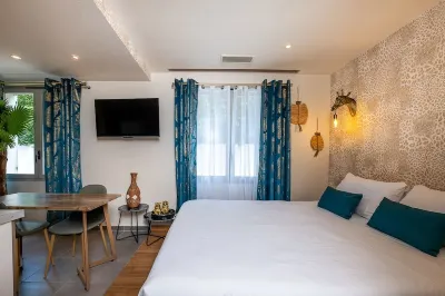 Furnished Studio La Jungle Suite, Mandara Beach Hôtels à proximité de : Port Camille Rayon