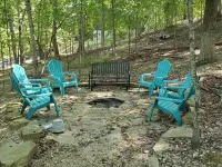 Blue Haven-Community Pool with Lake Access; Fire Pit; 10 Min to Marina & Park