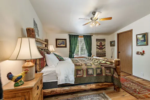 'RIVER HAVEN' is a serene riverside cabin on the Rogue River