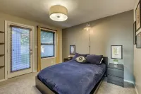Stunning City Views! Unique Design - Sleeps 6 Các khách sạn gần Lucky Peak State Park