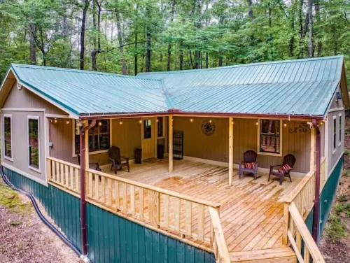 The Sac Au Lait Chalet