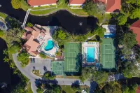Fantastic Shorewalk Vacation 2 bed/2 bath condo/Lake view/close to IMG, beaches Các khách sạn gần 11th Street Gallery