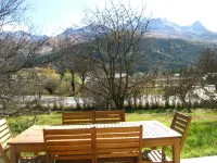 Large T2 on the garden level of CHALET in BARCELONNETTE (04400)