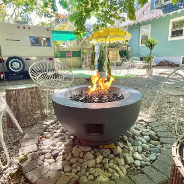 Vintage Glamper Oasis in Downtown Dover, walk to downtown and Henry Law Park
