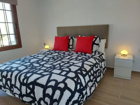 Casa Mercedes: sunset with panoramic views of the sea and the mountains.