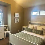 Spacious 3 BDR Pet Friendly, Hottub, Pool
