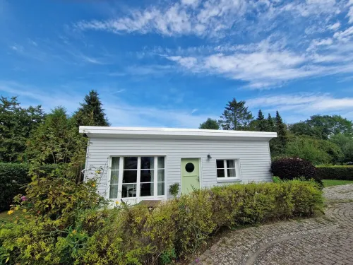 Pretty bungalow with fireplace in Boltenhagen