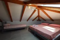 Bougainvillea Apartment - large private equipped terrace 450 m from the sea