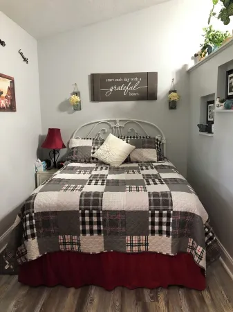 Mel’s Country Cottage