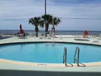 3 BR/3BA -- Perfect for Couples' Retreat or for Families -- Pets Welcome