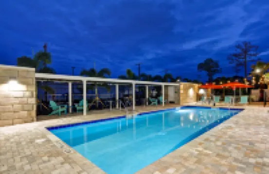 代託納比奇賽車場希爾頓惠庭酒店