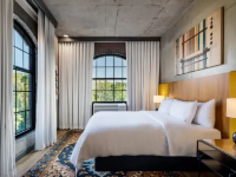 希爾頓啟繽精選織布機酒店 沃威克酒店