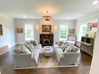 Exquisite Newly Renovated Historic Lake Country Home - Maison La Belle