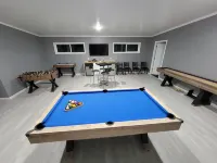 Woman Lake Beach House - Family Reunion - Private 100' Wide Beach