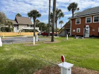 SEAS THE DAY Charming Folly Beach Apartment awaits your arrival!