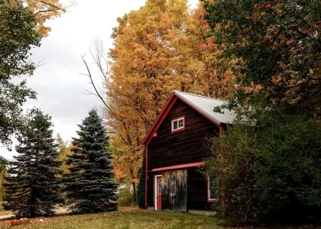 Barn Off the beaten path yet close to everything.
