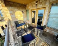 Lakeshore Escape Pool, Lake, Pool Table, Arcade Machine 2 King Beds, Sleeps 8