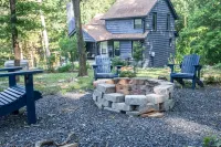 Luxury mountain cabin W/ hot tub & majestic views