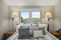 Windy Knoll Adventure! Hotels near Front Royal Golf Club