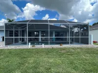 Vacation in Paradise on the Canal w/Heated Pool and minutes to the Beach!! - Jacuzzi