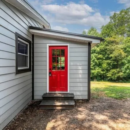High End Pond Chalet in Country & But Near Shops