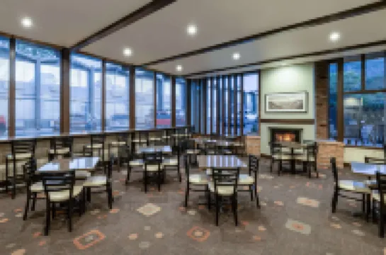 小馬士兵貝斯特韋斯特套房飯店