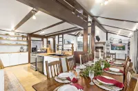 Sleeps 10! Country Cabin w/ Playground, Hammock & Chickens