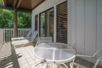 Beautiful 2 BR. Kiahuna plantation condo partial ocean view upgraded with A/C
