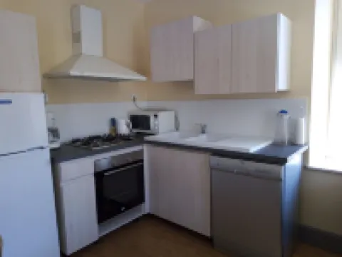 Gite les Granites with balcony less than 100m from the lake