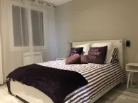 House with swimming pool on large enclosed plot in the vineyards Hôtels à : La Chapelle-Heulin