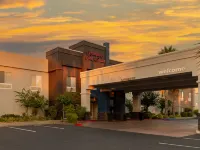 Hampton Inn & Suites Sacramento-Cal Expo Các khách sạn gần Khu thương mại hội chợ Arden