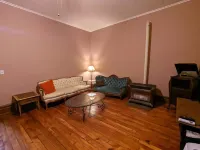 Stowaway Suites on the Avenue: Mt Laurel Suite Hotels in Warren