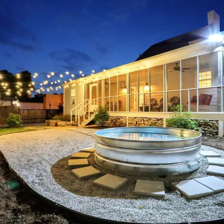 Luxury Memphis Musical Estate | Pool | Games!