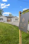 The Luxe/Hot Tub/Putt Putt/10 Miles Shaker Village