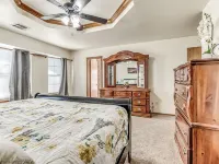 COZY FAMILY SIZED 3 BEDROOM NEAR MIDWEST CITY REGIONAL PARK,TINKER AIRFORCE BASE