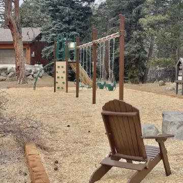 Perfect Family Cabin, Walking Distance to RMNP and the River in Aspen Brook + AC