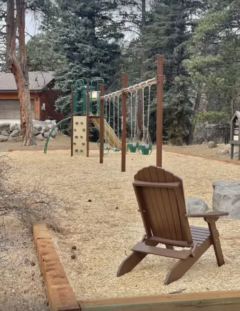 Perfect Family Cabin, Walking Distance to RMNP and the River in Aspen Brook + AC Отели рядом с достопримечательностью «Гоблинс Форест»