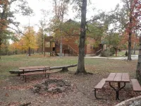 Huge Log Cabin Perfect for Family Reunions & Church/Corporate Retreats