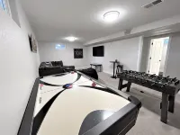 Spacious 5Br Fire Pit and Game Room, Oasis Near Denver