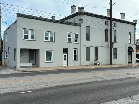 Stadium Stay #3, Walk to Lucas oil Stadium and convention center, free parking.