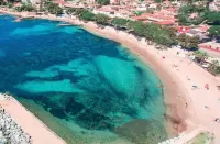 Magnificent sea view apartment LES ISSAMBRES