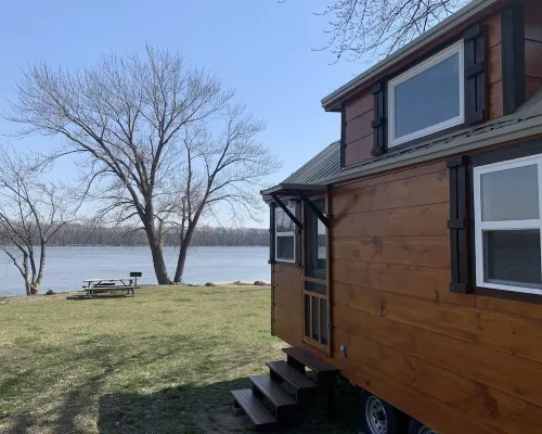 Shady Haven - Tiny Home 1 Hotels in Bellevue