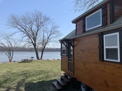 Shady Haven - Tiny Home 1