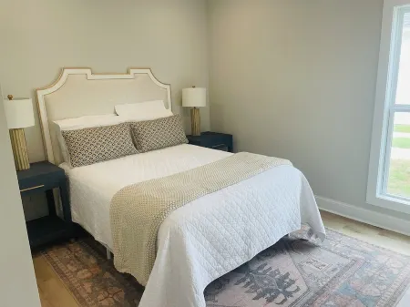 BRAND NEW GAMEDAY HOUSE in STARKVILLE! 3-Bedrooms/2 BA, 2-miles to campus!